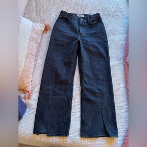 Abercrombie 90’s relaxed Jean high rise with slits